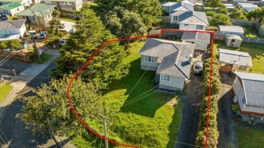 14 Whitley Crescent, Otara, Auckland - Carousel 1