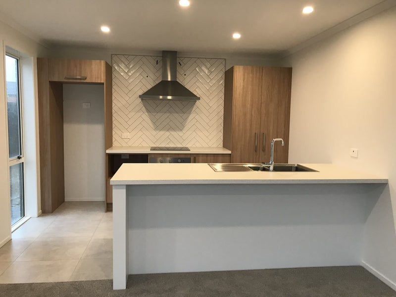 4 Kaakano Lane, Temple View, Hamilton - Carousel 2