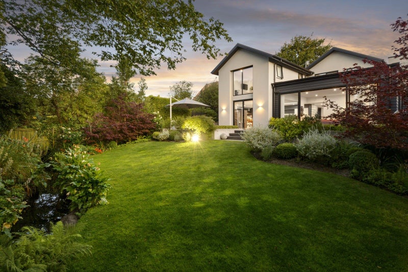 37 Knowles Street, St Albans, Christchurch - Carousel 2
