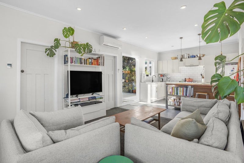 231 Muritai Road, Eastbourne, Lower Hutt - Carousel 2