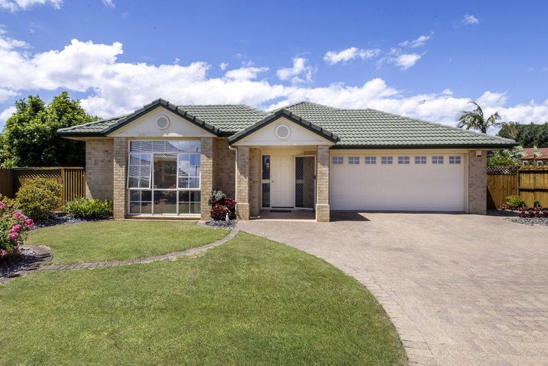 22 Trovare Place, Golflands, Auckland - Carousel 2
