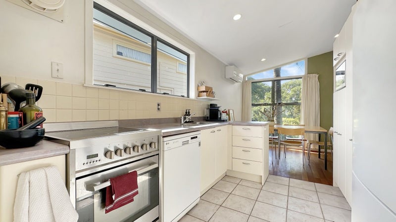 7 Bellamy Place, Blockhouse Bay, Auckland - Carousel 2