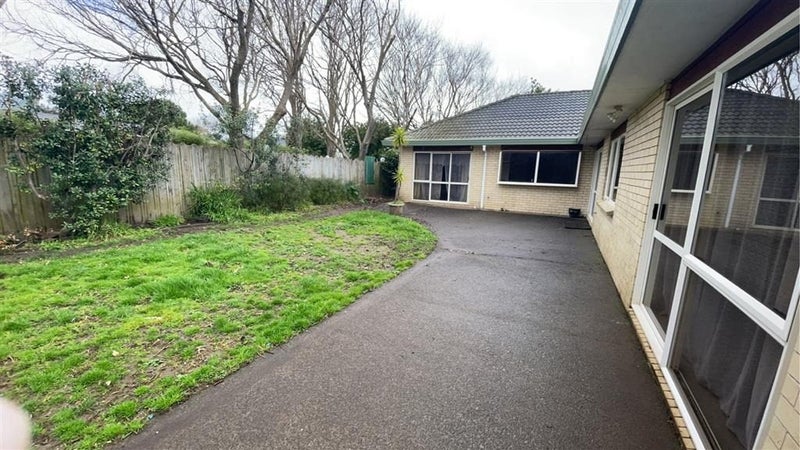 9 Tington Avenue, Wattle Downs, Auckland - Carousel 5