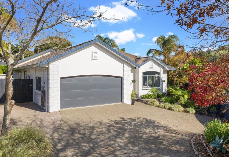 9 Wynona Close, Albany, Auckland - Carousel 1
