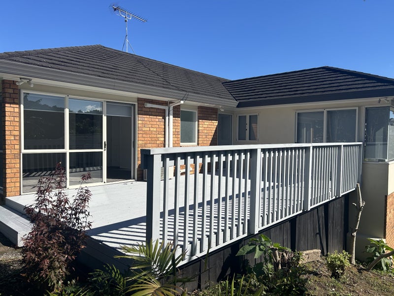 22 De Havilland Drive, Goodwood Heights, Auckland - Carousel 17