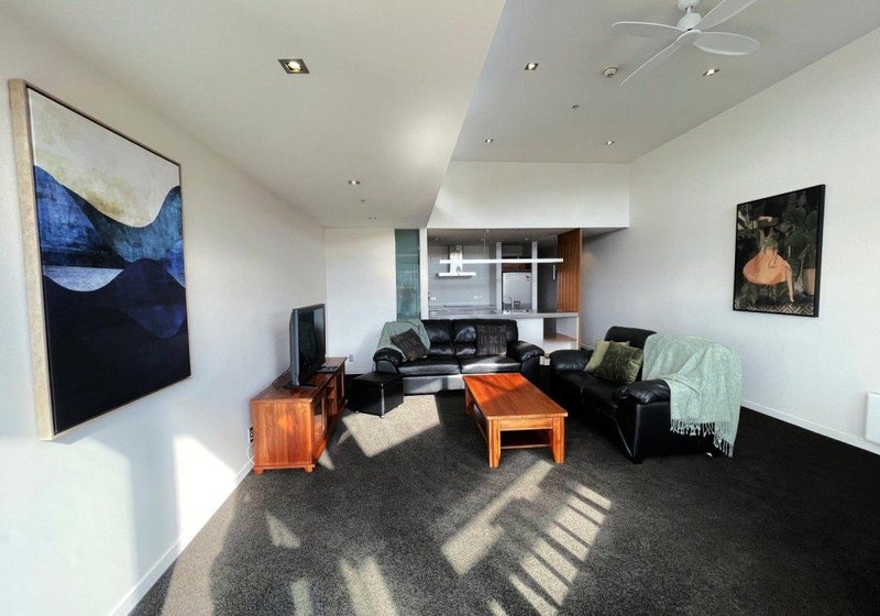 8C/82 Cable Street, Te Aro, Wellington - Carousel 2