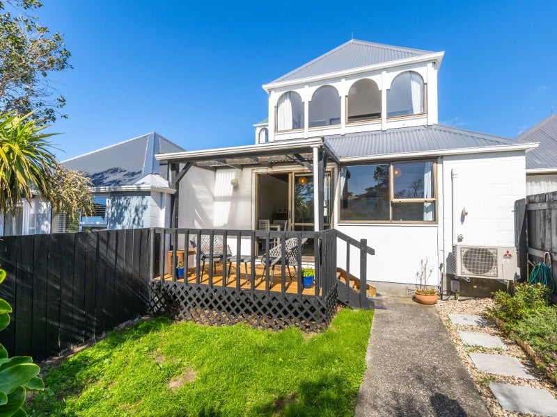 144 Akaroa Drive, Maupuia, Wellington - Carousel 1
