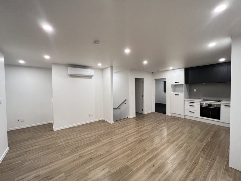 6A Hyde Street, Manurewa East, Auckland - Carousel 2