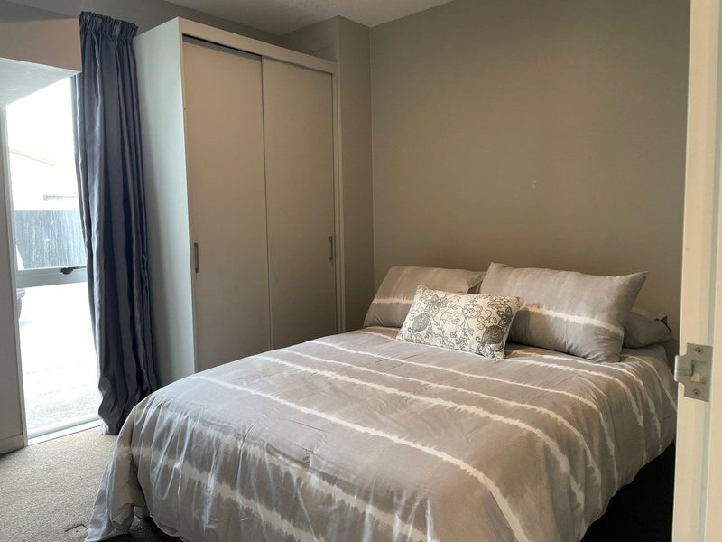 470C Barbadoes Street, Edgeware, Christchurch - Carousel 12