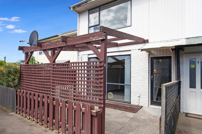 4/183 Hastings Street East, Waltham, Christchurch - Carousel 1
