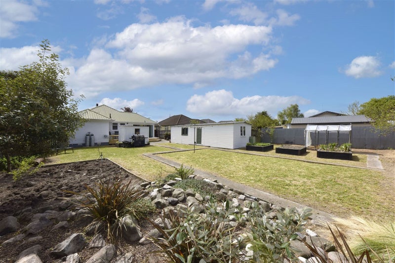 4 Bellbrook Crescent, Shirley, Christchurch - Carousel 1