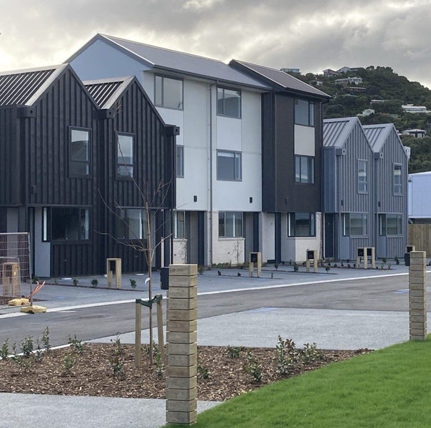 1/130 Richmond Street, Petone, Lower Hutt - Carousel 1