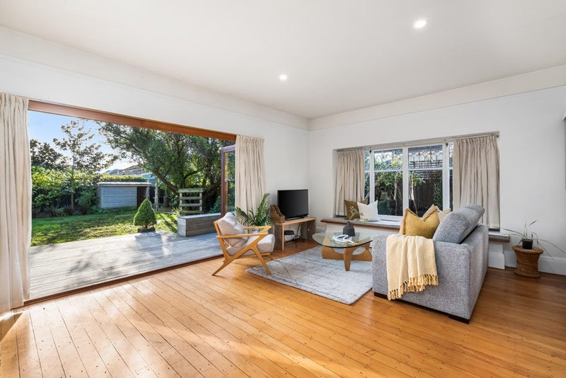 8 Hardwicke Street, Sumner, Christchurch - Carousel 2