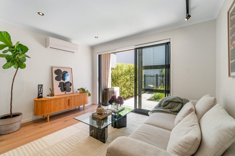 1092C Great North Road, Point Chevalier, Auckland - Carousel 2