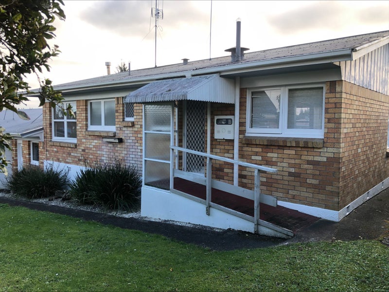 101A Storey Avenue, Forest Lake, Hamilton - Carousel 2