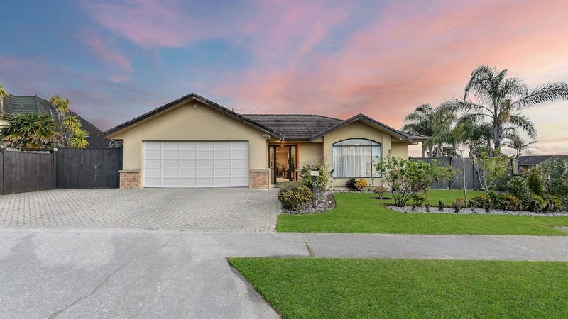 27 Maghera Drive, East Tamaki Heights, Auckland - Carousel 1