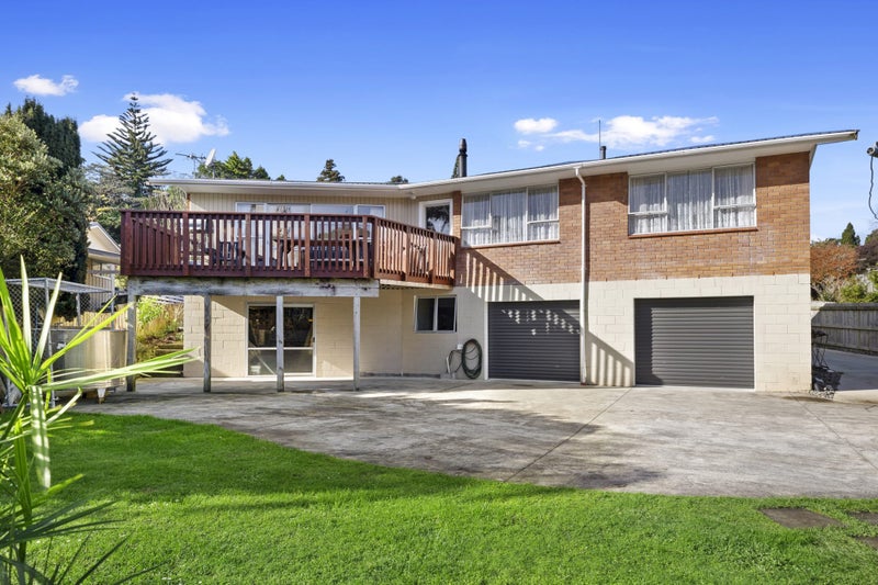 1 Wayne Place, Ferndale, New Plymouth - Carousel 1