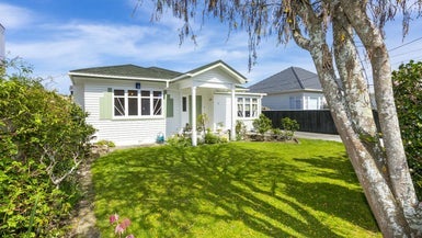 12 Marina Grove, Hutt Central, Lower Hutt - Carousel 1