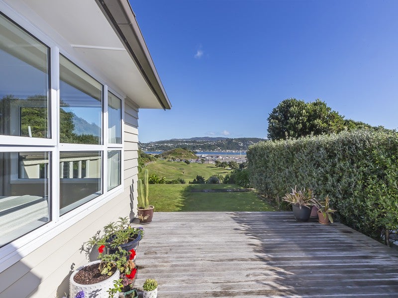 68 Raukawa Street, Strathmore Park, Wellington - Carousel 1