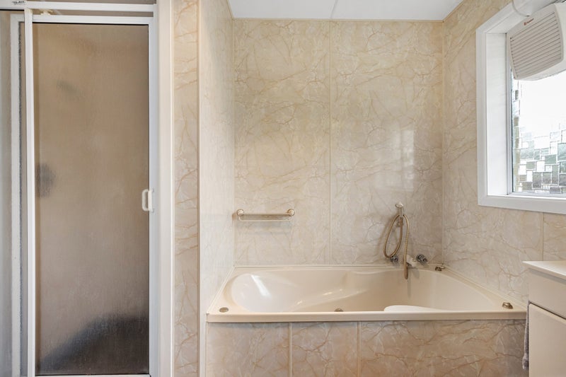 20 Ambleside Drive, Burnside, Christchurch - Carousel 16