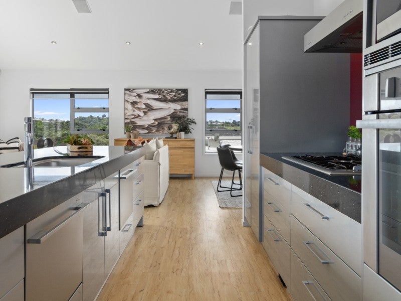 220 Castlewold Drive, Bethlehem, Tauranga - Carousel 26