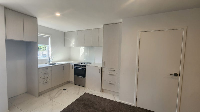 6/24 Kelwyn Road, Kelston, Auckland - Carousel 2
