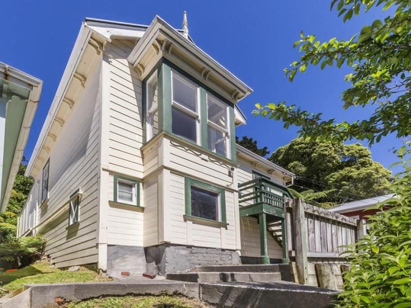 211 Aro Street, Aro Valley, Wellington - Carousel 1