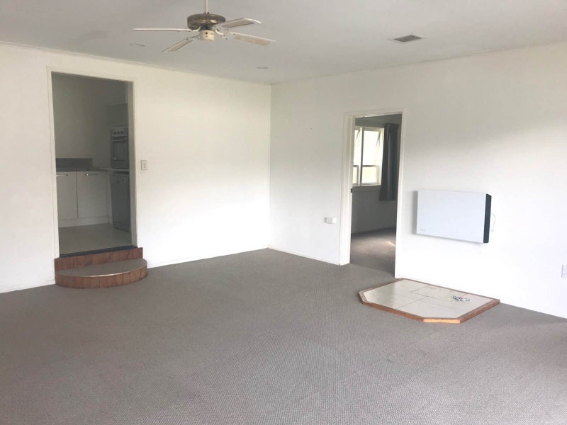 58 Somerville Road, Shelly Park, Auckland - Carousel 2