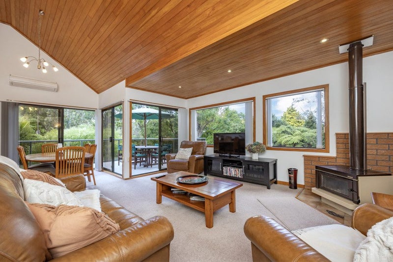 541D South Titirangi Road, Titirangi, Auckland - Carousel 1