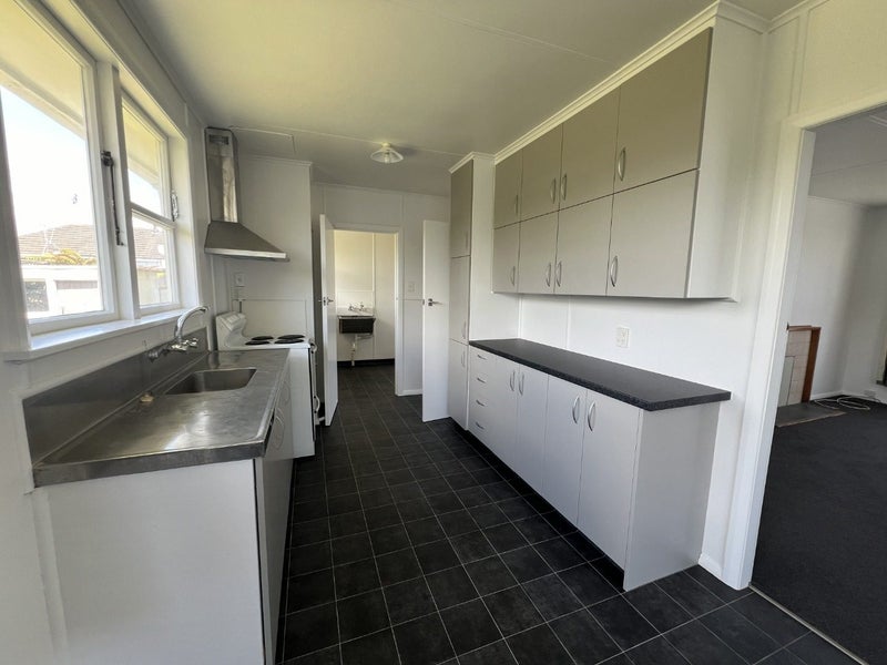 7 Awatea Street, Levin, Levin - Carousel 2