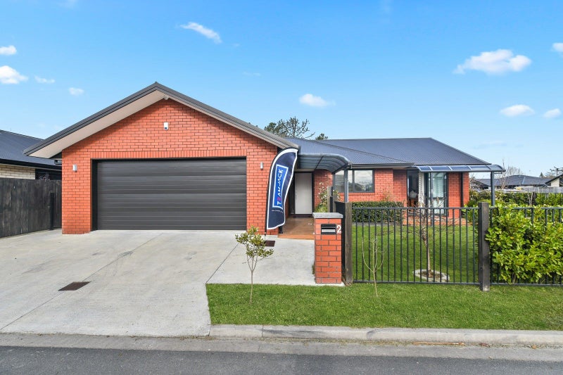 2 Marjoriefield Mews, Fitzroy, Hamilton - Carousel 1