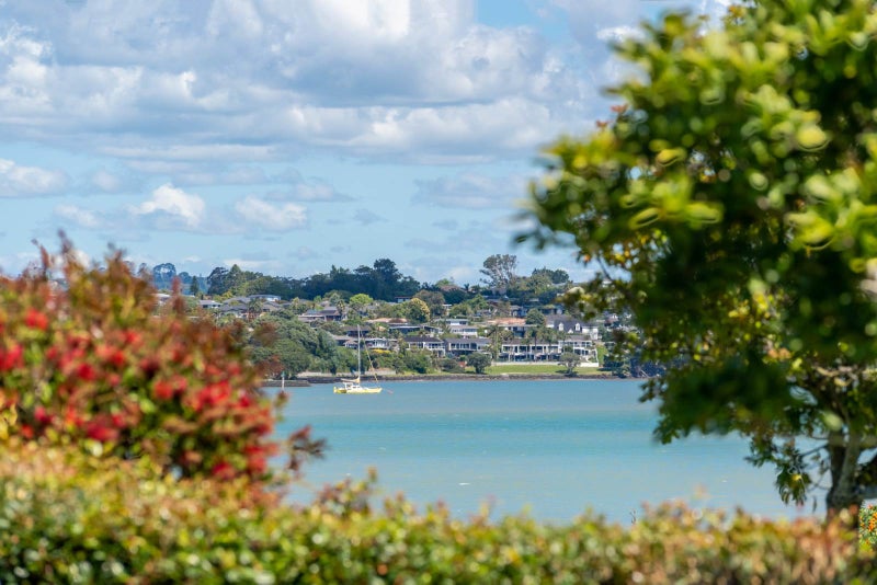 187 Riverside Avenue, Point England, Auckland - Carousel 2