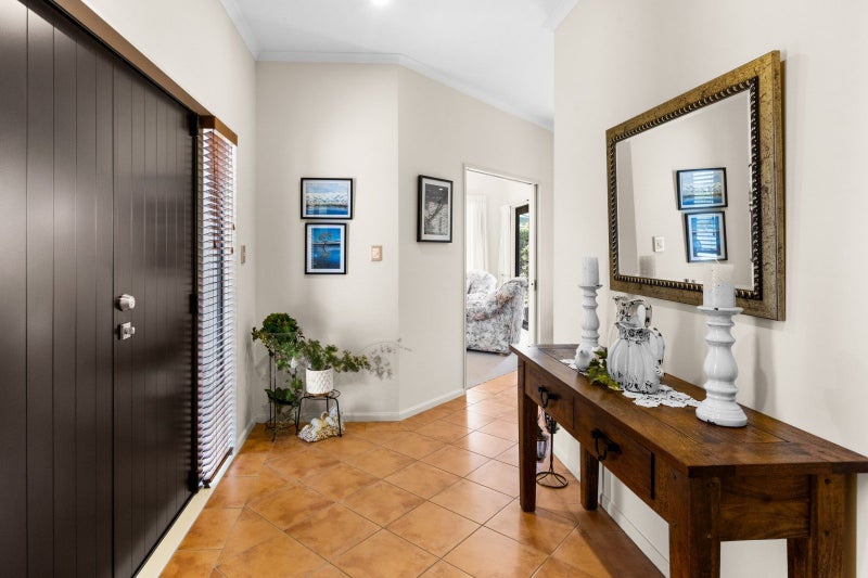 9 Rutland Place, Taradale, Napier - Carousel 2