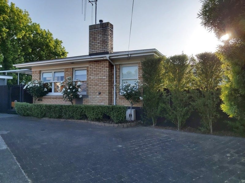 4 Laurence Street, Queenwood, Hamilton - Carousel 1