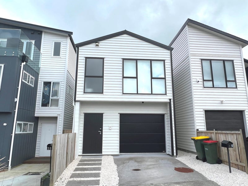 33 Matakohe Road, Westgate, Auckland - Carousel 1