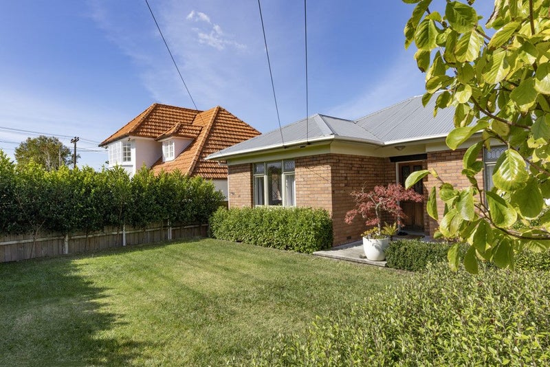 217 Campbell Road, Greenlane, Auckland - Carousel 24