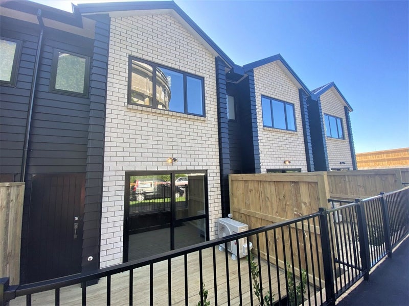 1/14 Ruakiwi Road, Hamilton Lake, Hamilton - Carousel 11