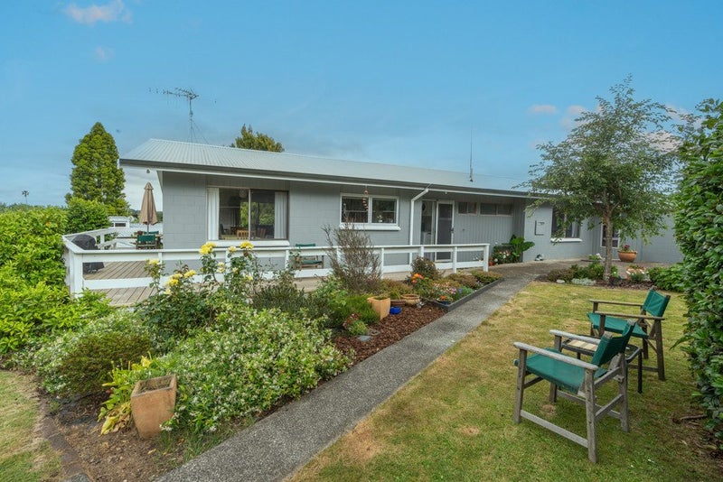 18 Callard Place, Riverlea, Hamilton - Carousel 1