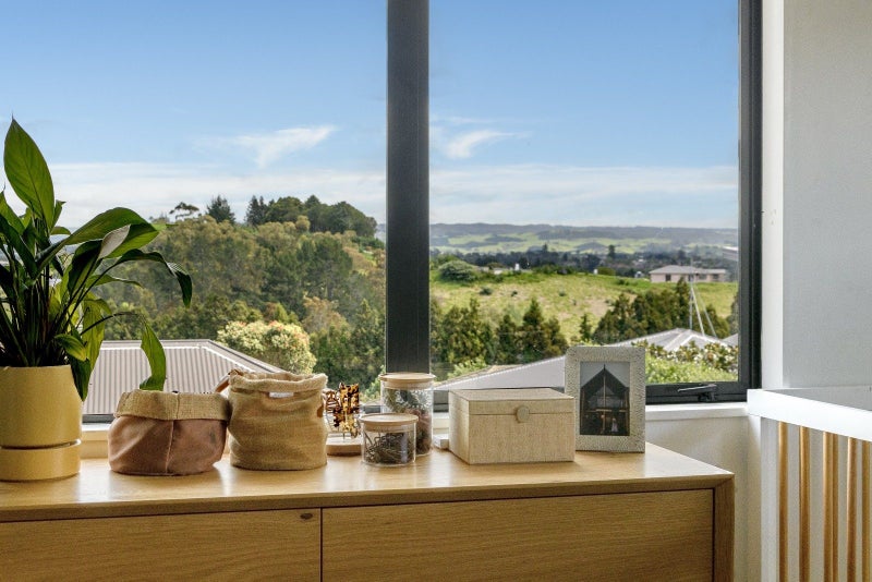 21 Maggie Place, Ohauiti, Tauranga - Carousel 2