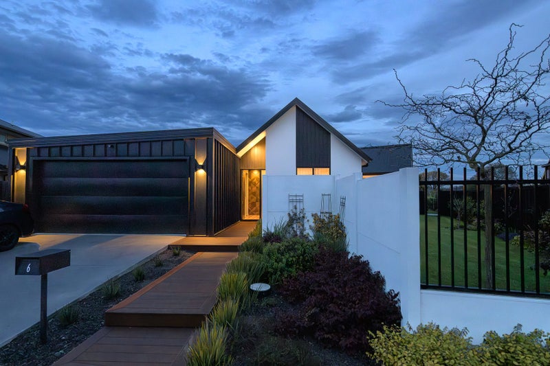 6 Seville Lane, Casebrook, Christchurch - Carousel 1