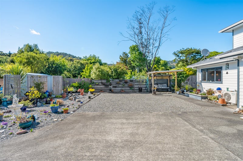 25A Pinehaven Road, Pinehaven, Upper Hutt - Carousel 2