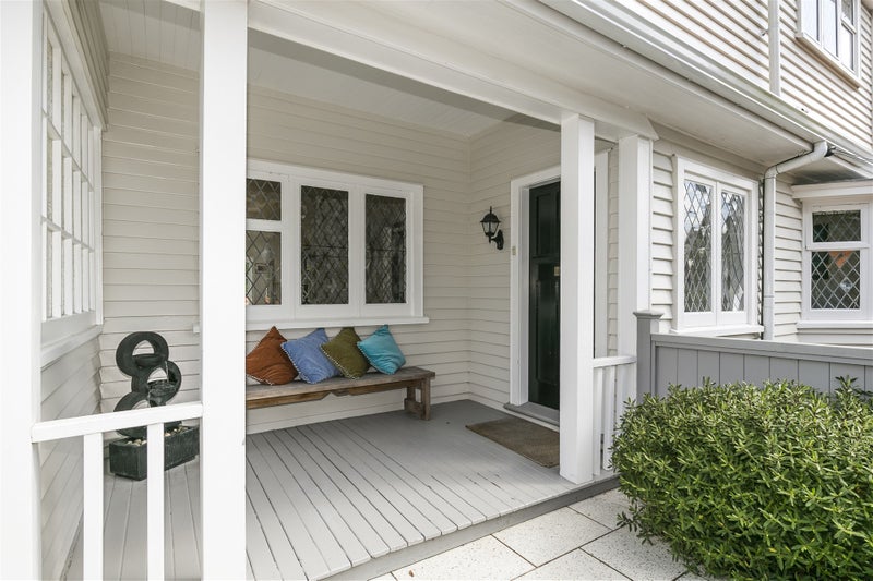 12 Moana Road, Kelburn, Wellington - Carousel 2