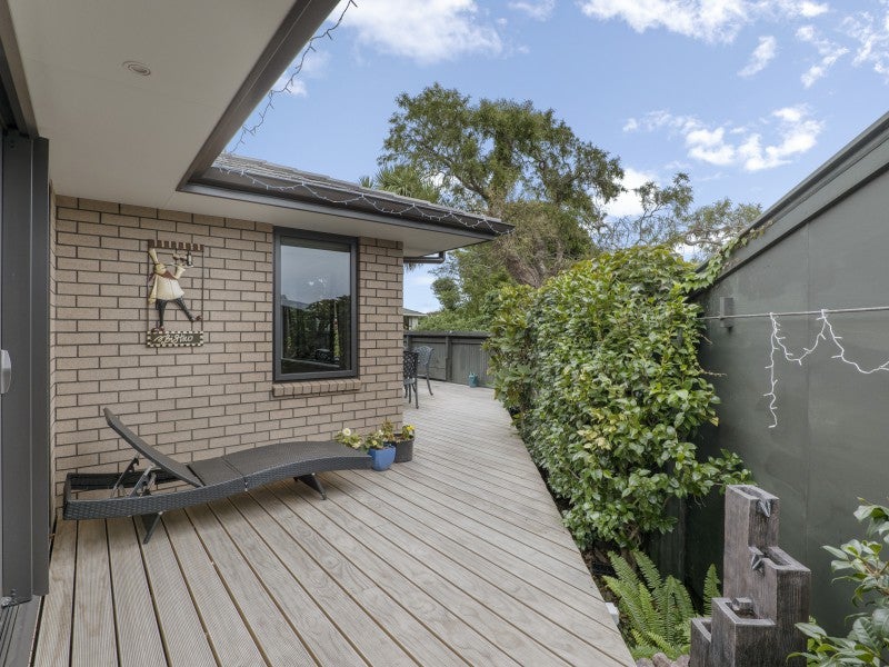 14A Tukapa Street, Westown, New Plymouth - Carousel 2