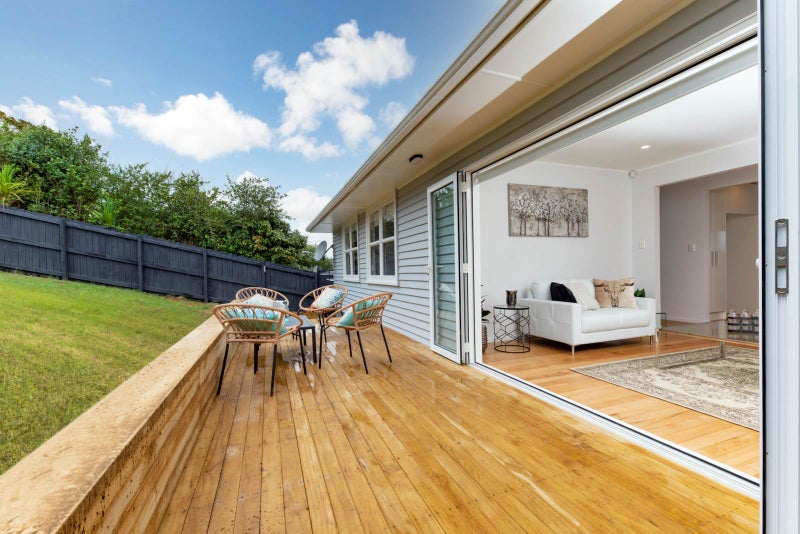 33 Mary Dreaver Street, New Windsor, Auckland - Carousel 1