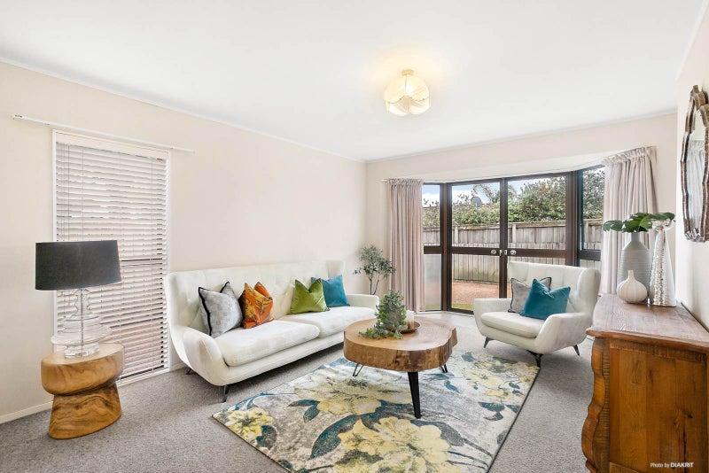 3/2 Moana Avenue, Belmont, Auckland - Carousel 2