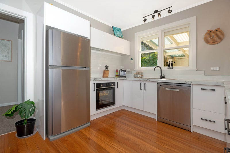 15 Sievwright Lane, Whataupoko, Gisborne - Carousel 2