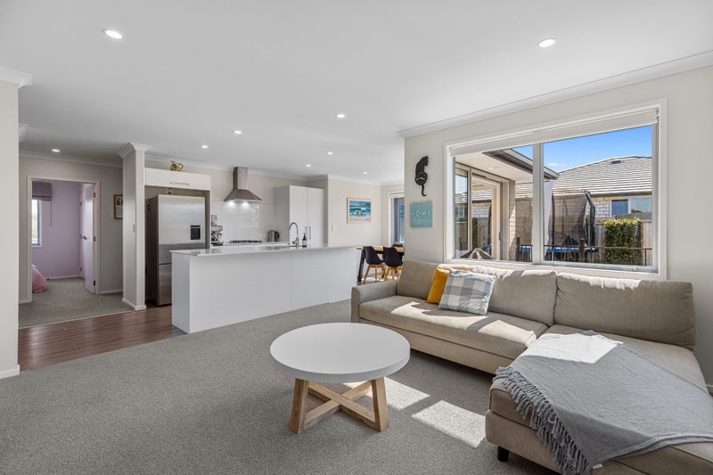 12 EL QUESTRO DRIVE - Carousel 2