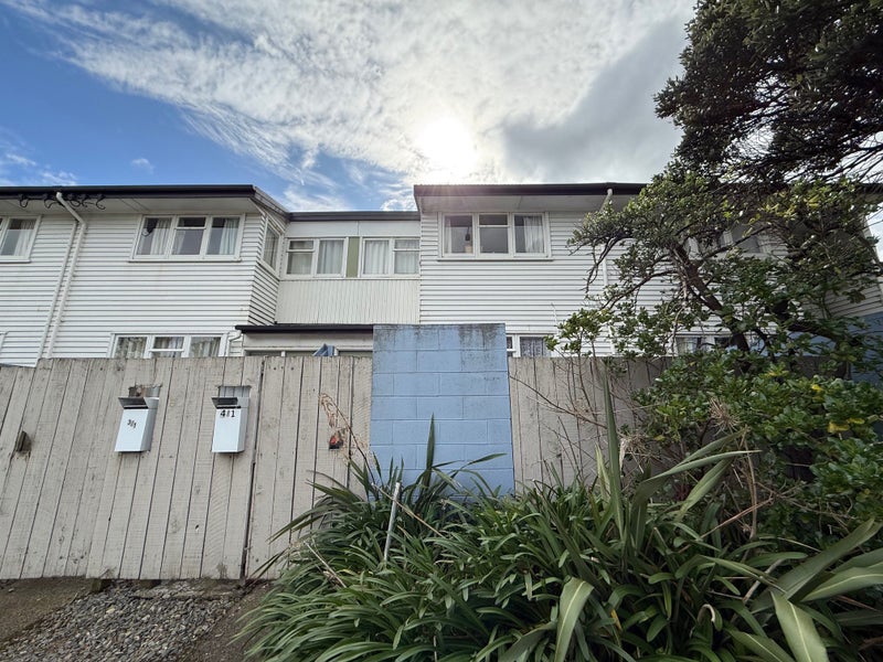 4/1 Waione Street, Petone, Lower Hutt - Carousel 16