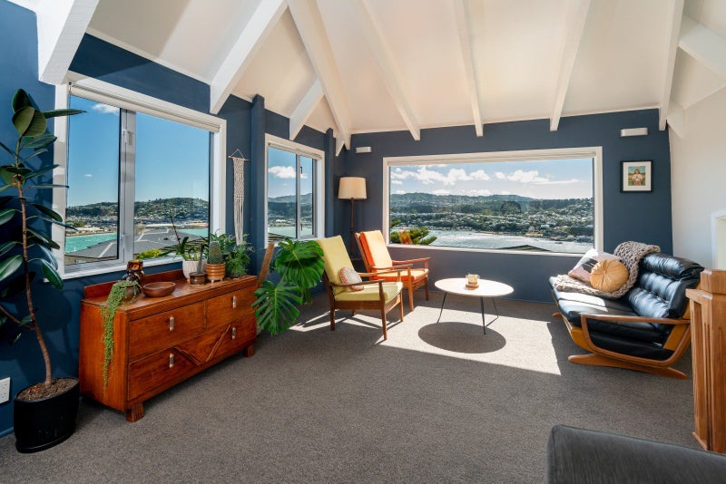 15 Rangitane Street, Maupuia, Wellington - Carousel 2