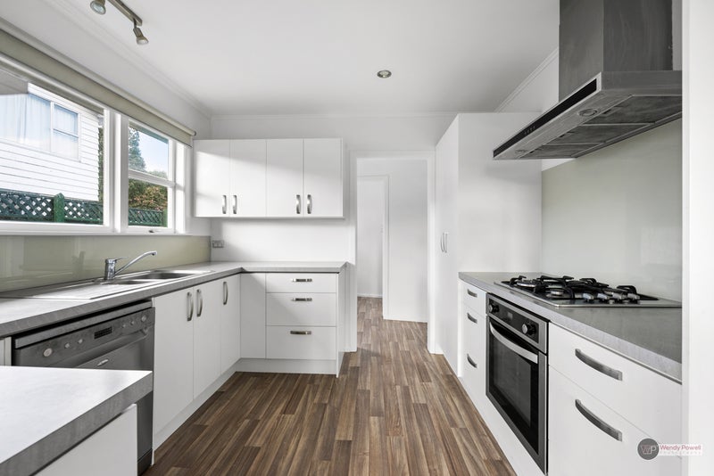 53 Garden Road, Avalon, Lower Hutt - Carousel 2